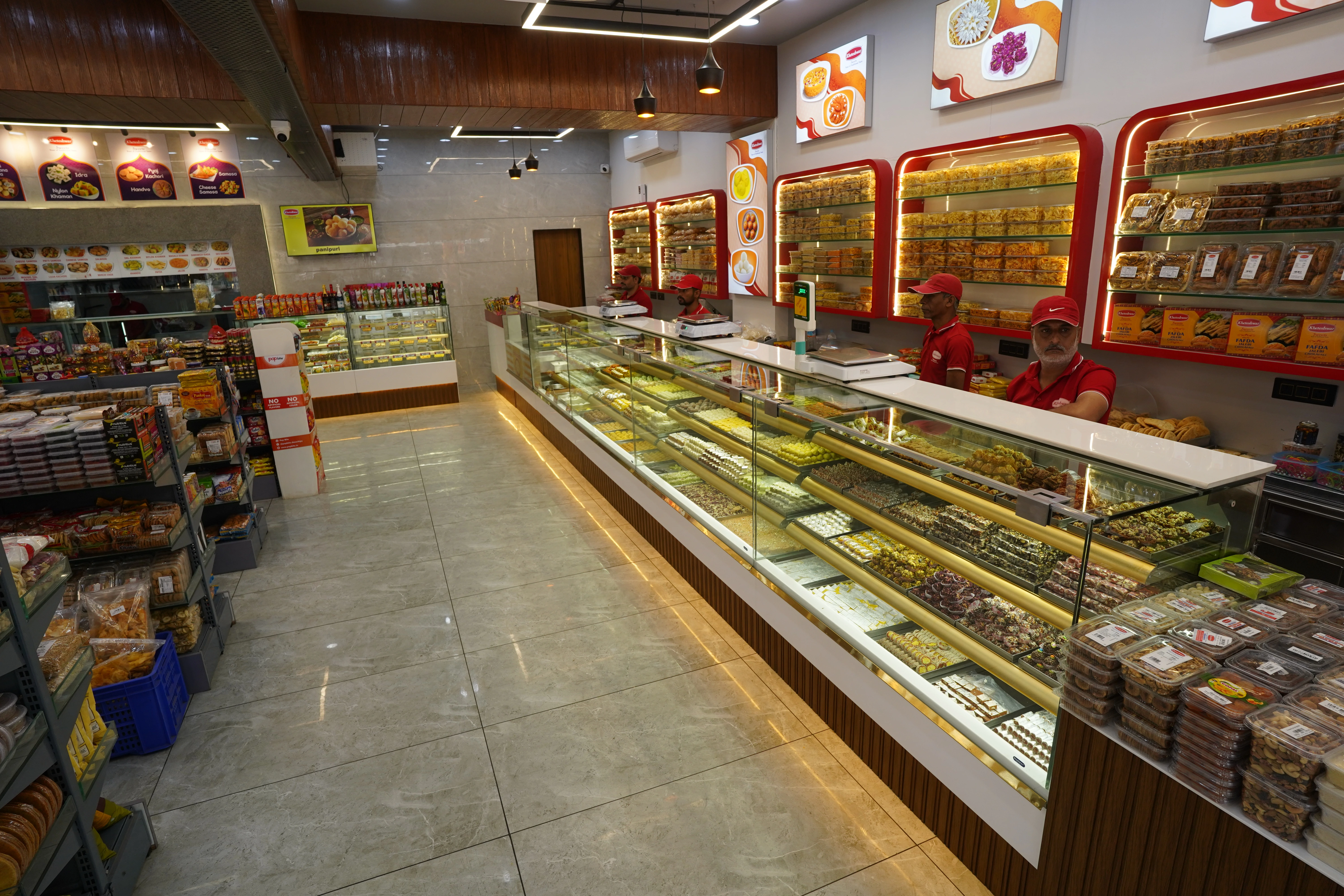 Kheteshwar Sweets and farsan Hub
